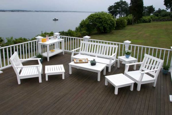 outdoor-furniture-white