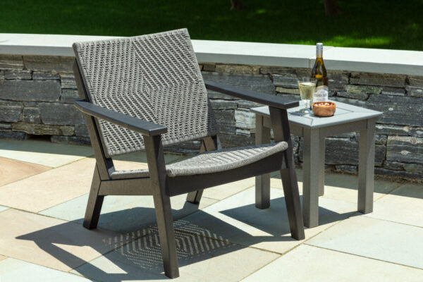 outdoor-chair-grey-MAD-chat